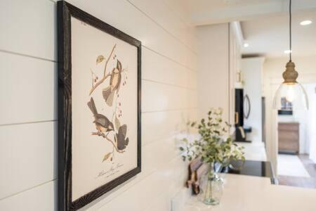 Downtown Luxury Farmhouse Apartment #4 West Dundee Bagian luar foto